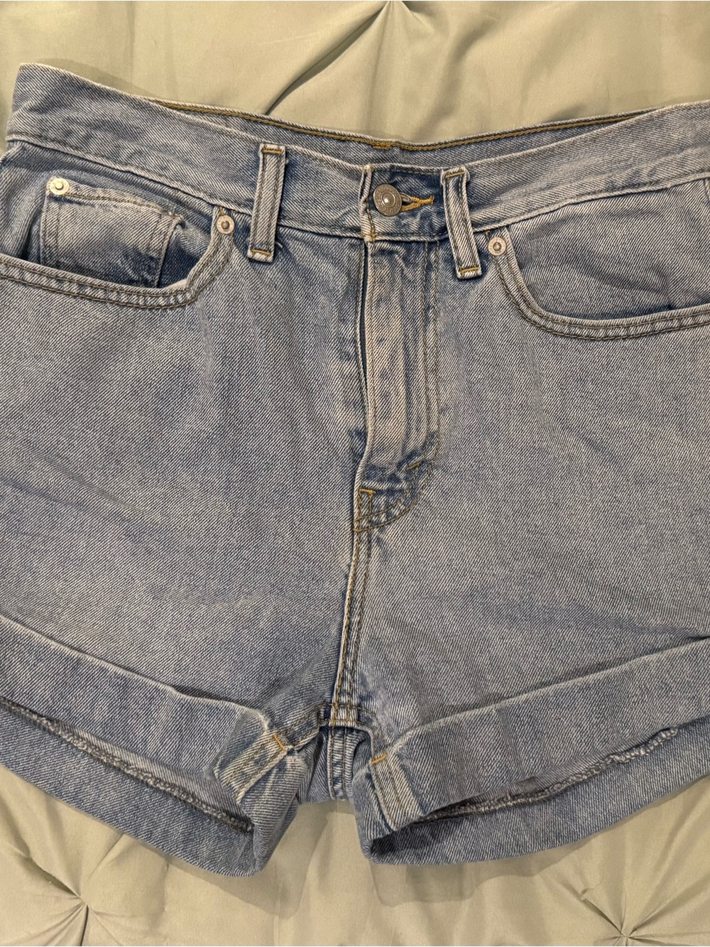 Vintage Levi’s A-Line High Waisted Denim Shorts